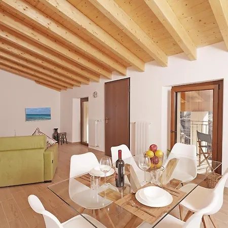 Apartments Villa Bougainville San Felice del Benaco Esterno foto